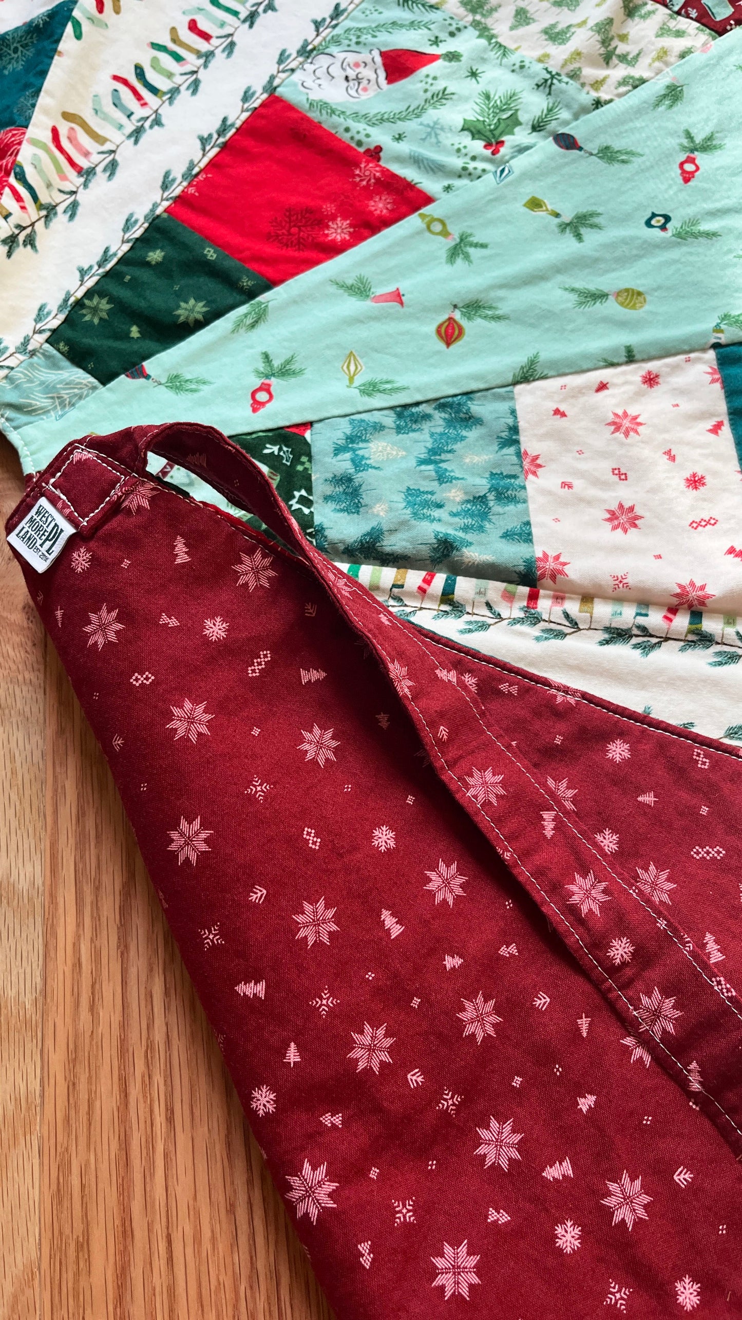 Cozy Wonderland Quilted Tree Skirt