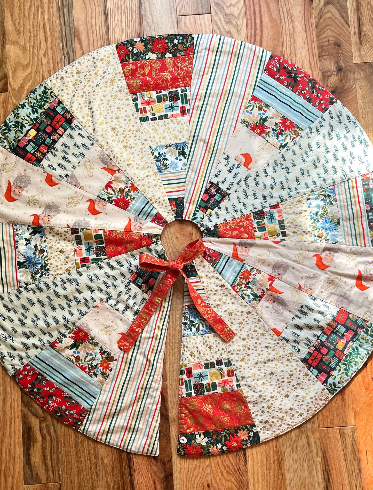 Holiday Classics Quilted Tree Skirt