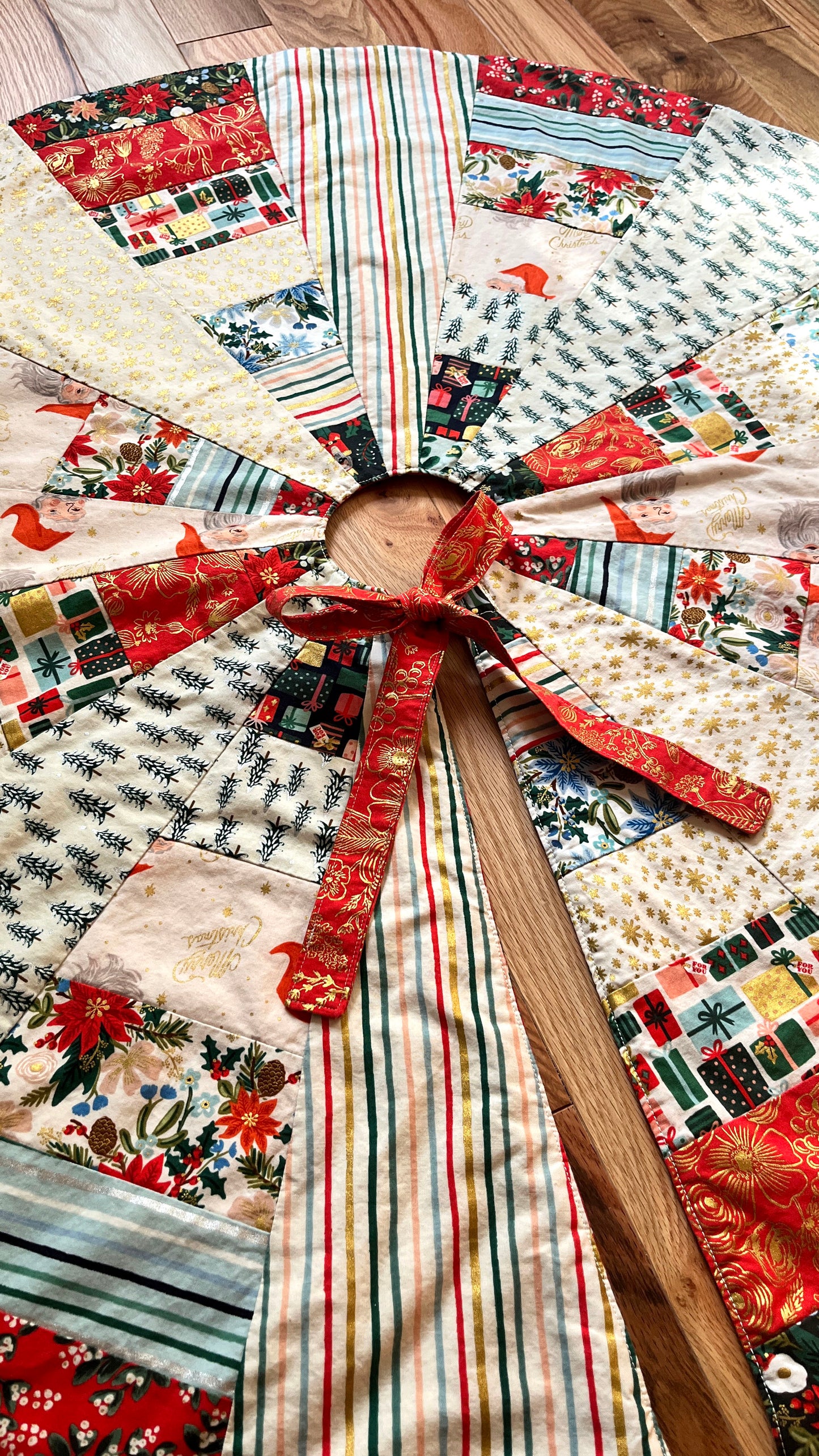 Holiday Classics Quilted Tree Skirt